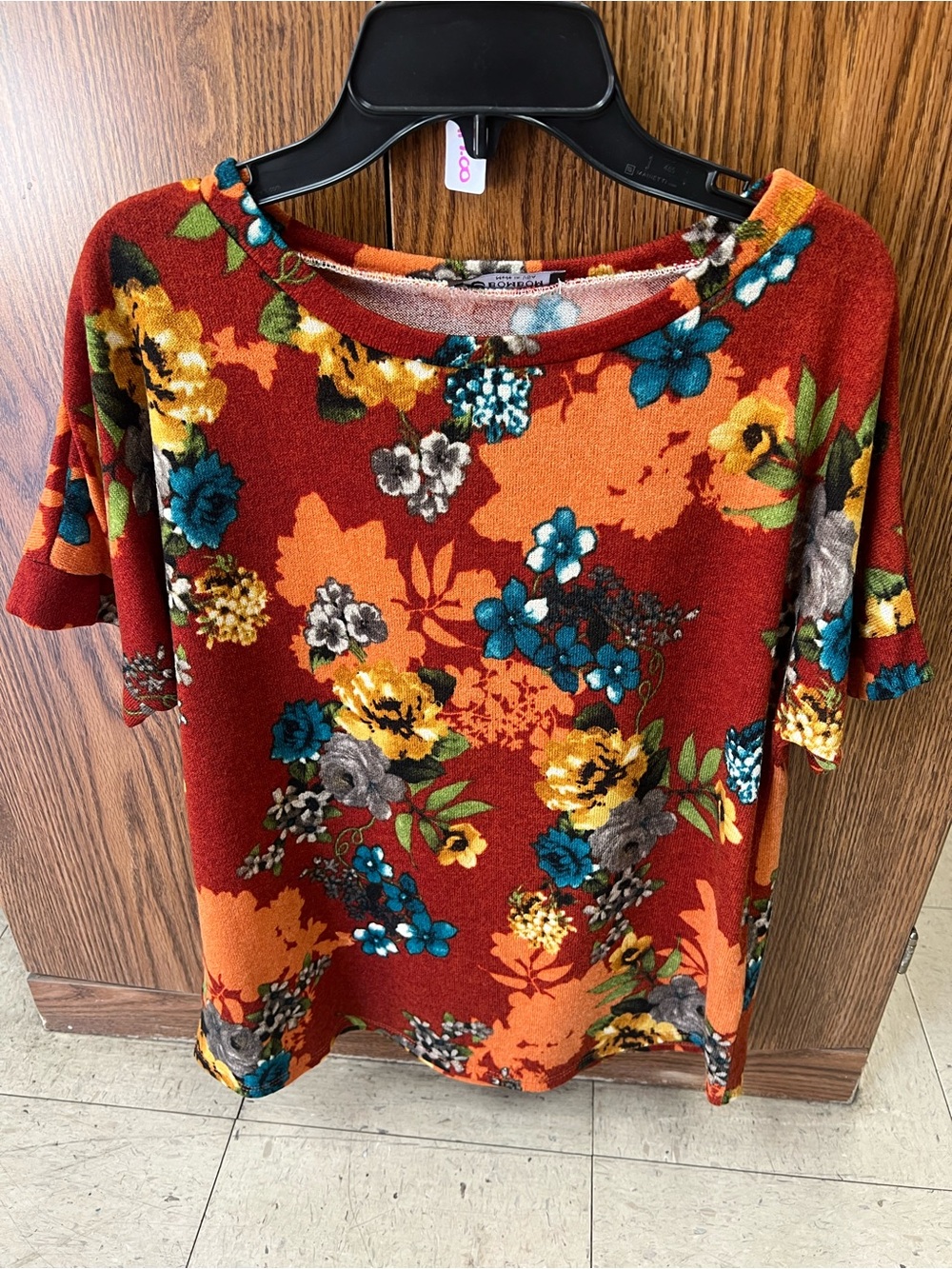 Women’s Rust Floral Short Sleeve Top
